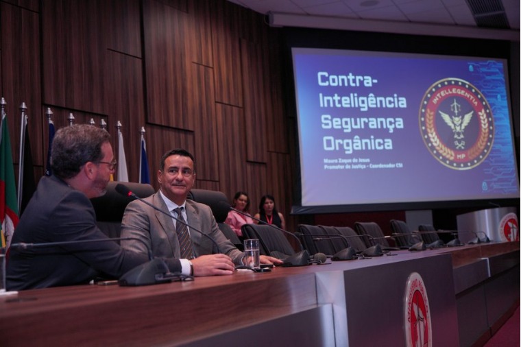 MAURO ZAQUE: SEGURANÇA INSTITUCIONAL