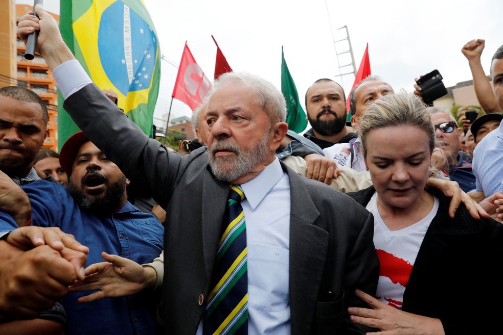 Brasileiros consideram Lula o melhor presidente da história, Bolsonaro o pior