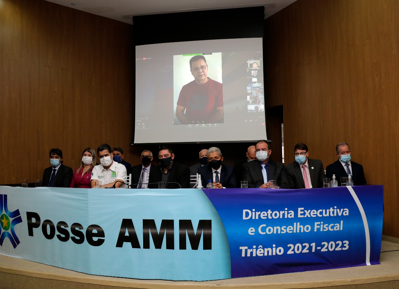 Diretoria Executiva e Conselho Fiscal tomam posse na AMM