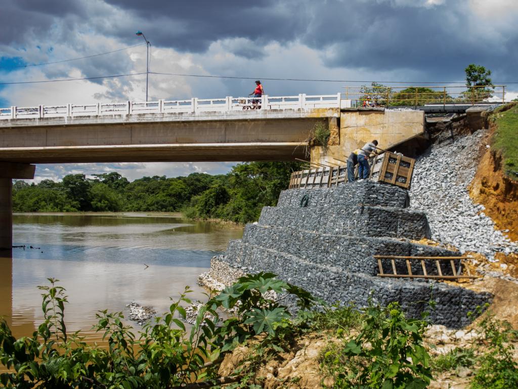 Na fase final das obras, ponte será liberada para tráfego de veículos leves 