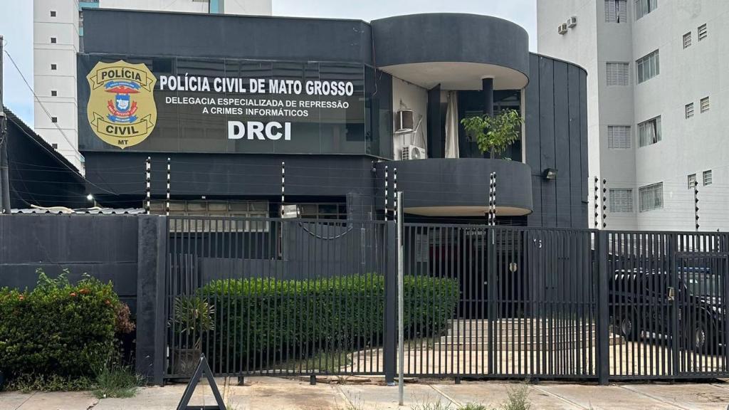 PC: homem é preso com quase 3 mil arquivos de pornografia infantil