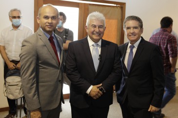 Sérgio Ricardo lembra ameaça ao meio ambiente e destaca atuação do TCE 