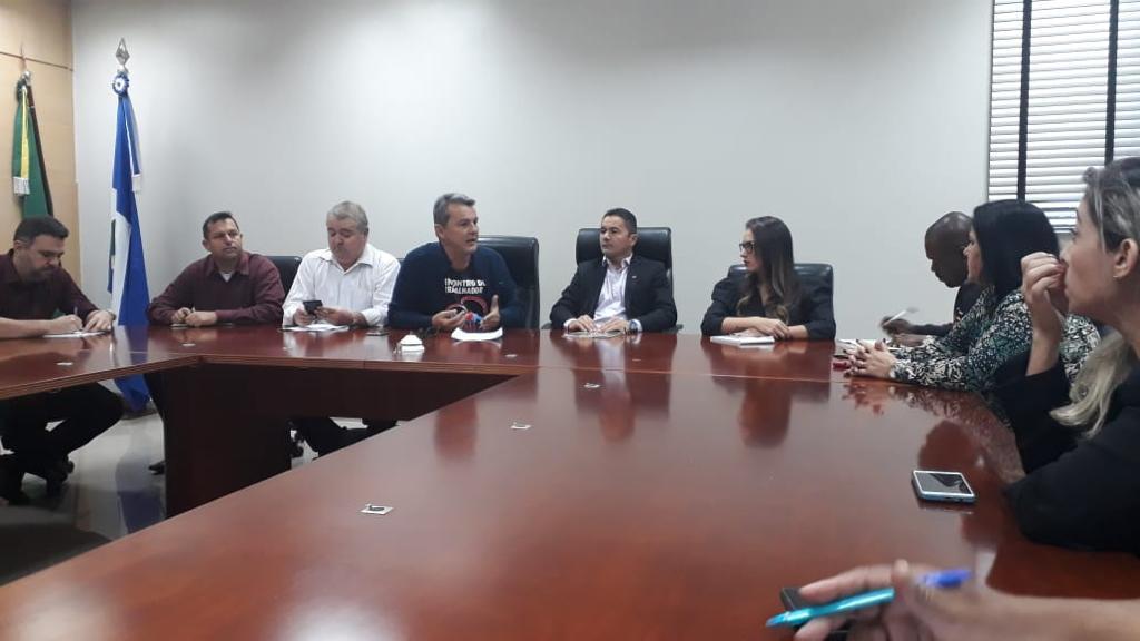 Fórum Sindical cita sacrifício dos servidores do Executivo e pede interlocução da AL