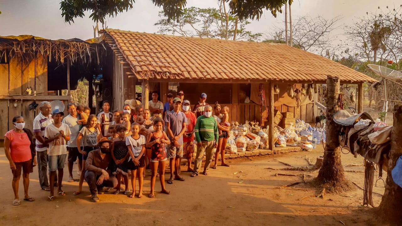 Cooperativas de crédito se unem para entrega de doações a comunidades indígenas no Pantanal