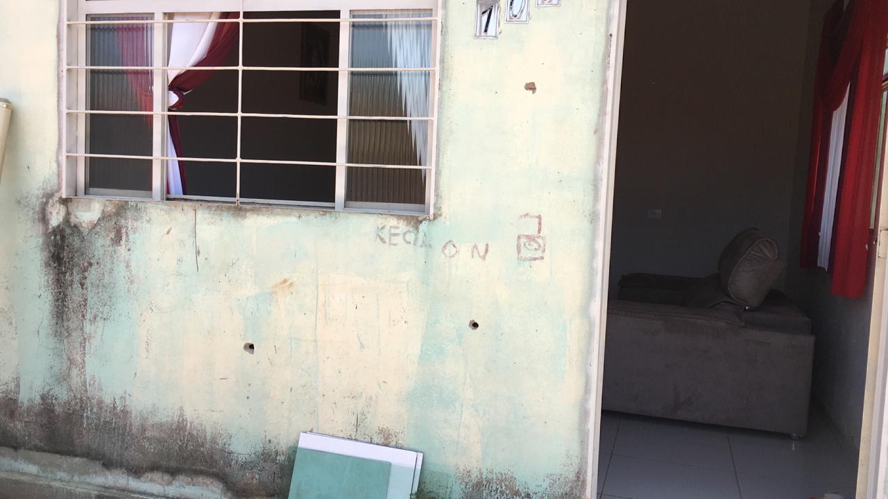 Casa do Prefeito de Lambari do Oeste é atingida por cinco tiros