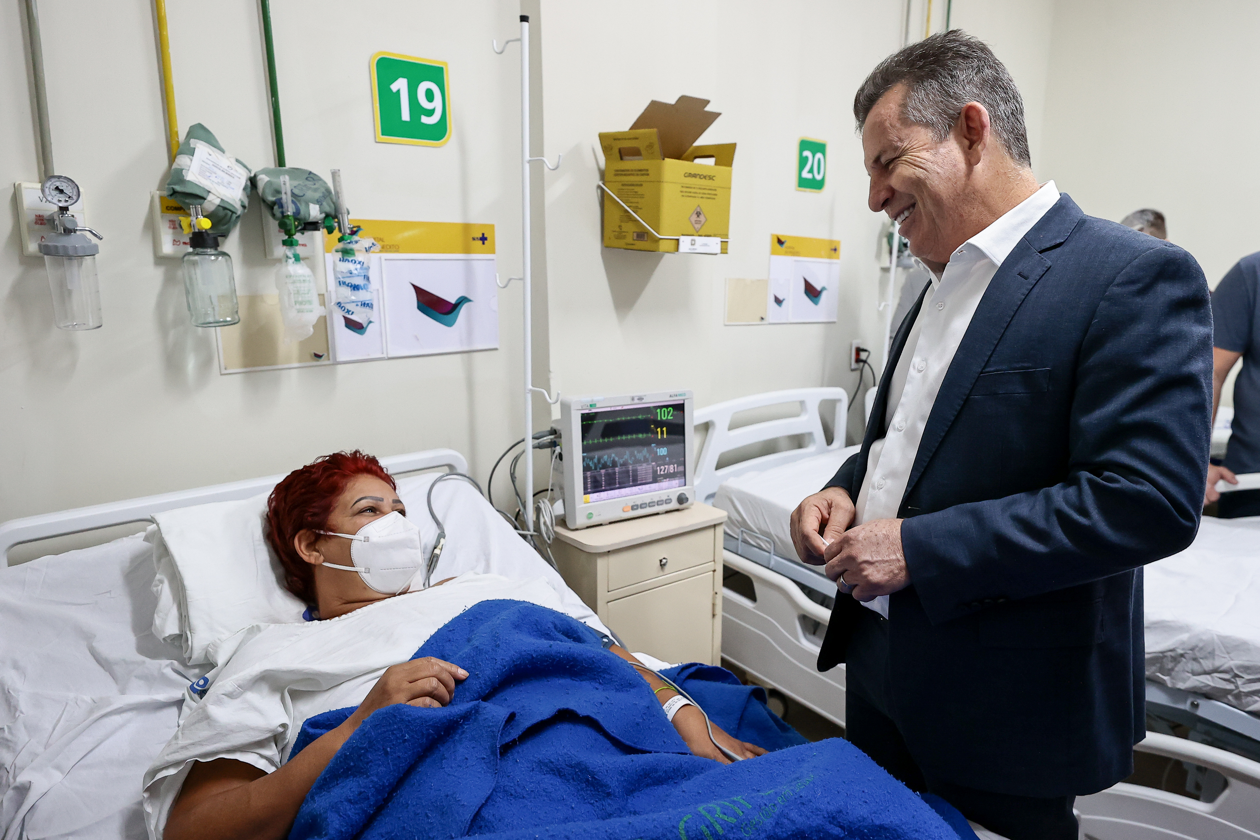 Nos próximos meses conseguiremos zerar fila de cirurgias, promete governador 