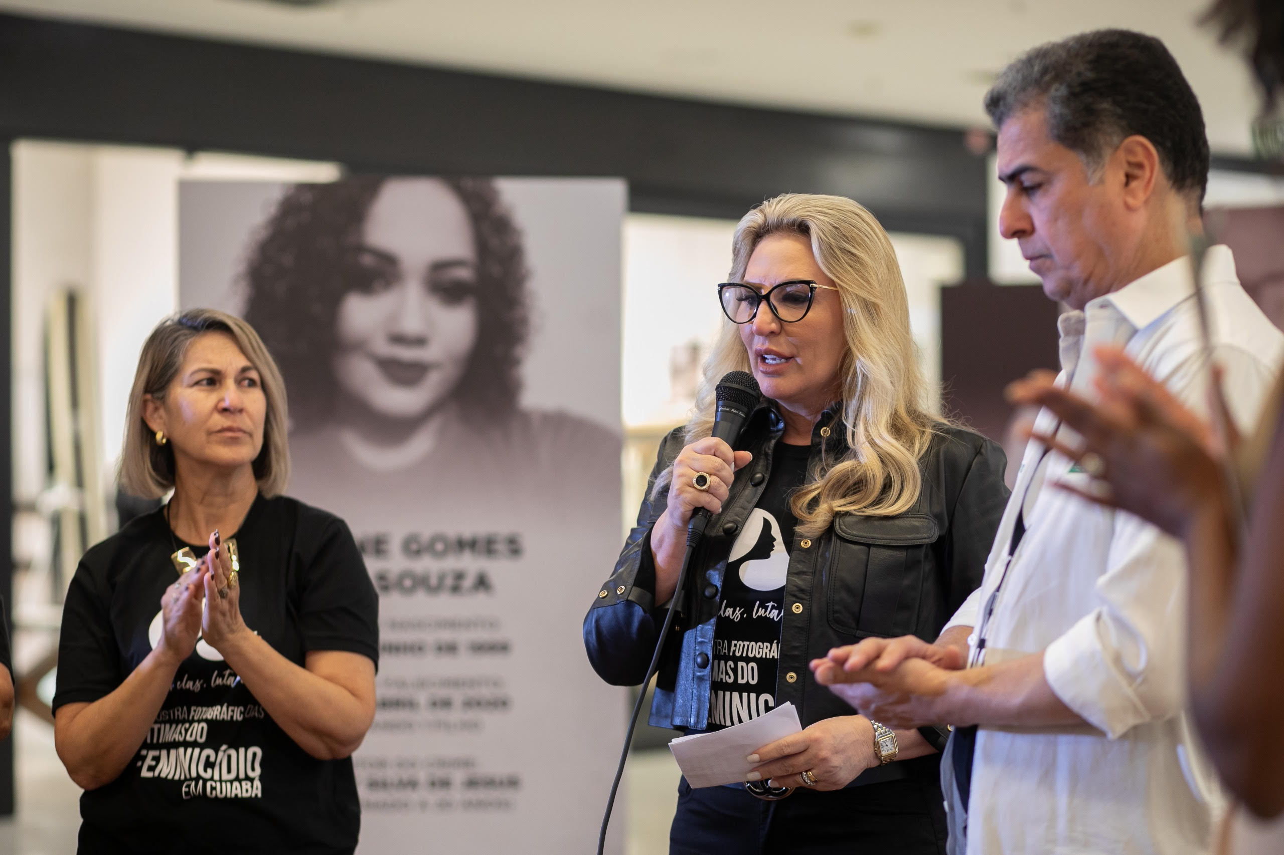 MOSTRA FEMINICÍDIO - PRAÇA ALENCASTRO