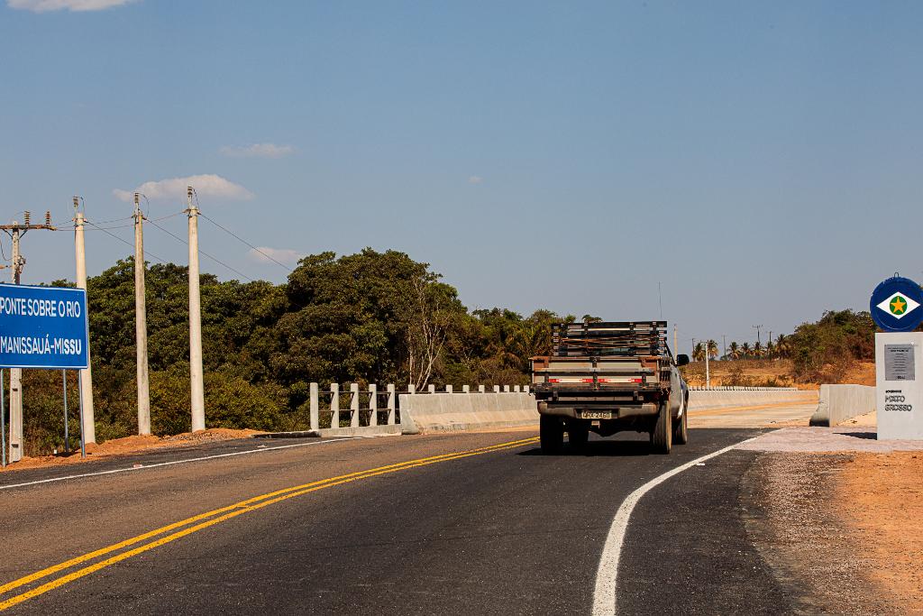 Governo anuncia construção de mais sete pontes de concreto 