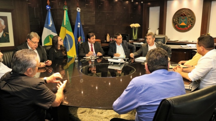 Em reunião com Mendes, MDB decide permanecer na base e emplaca vice-líder