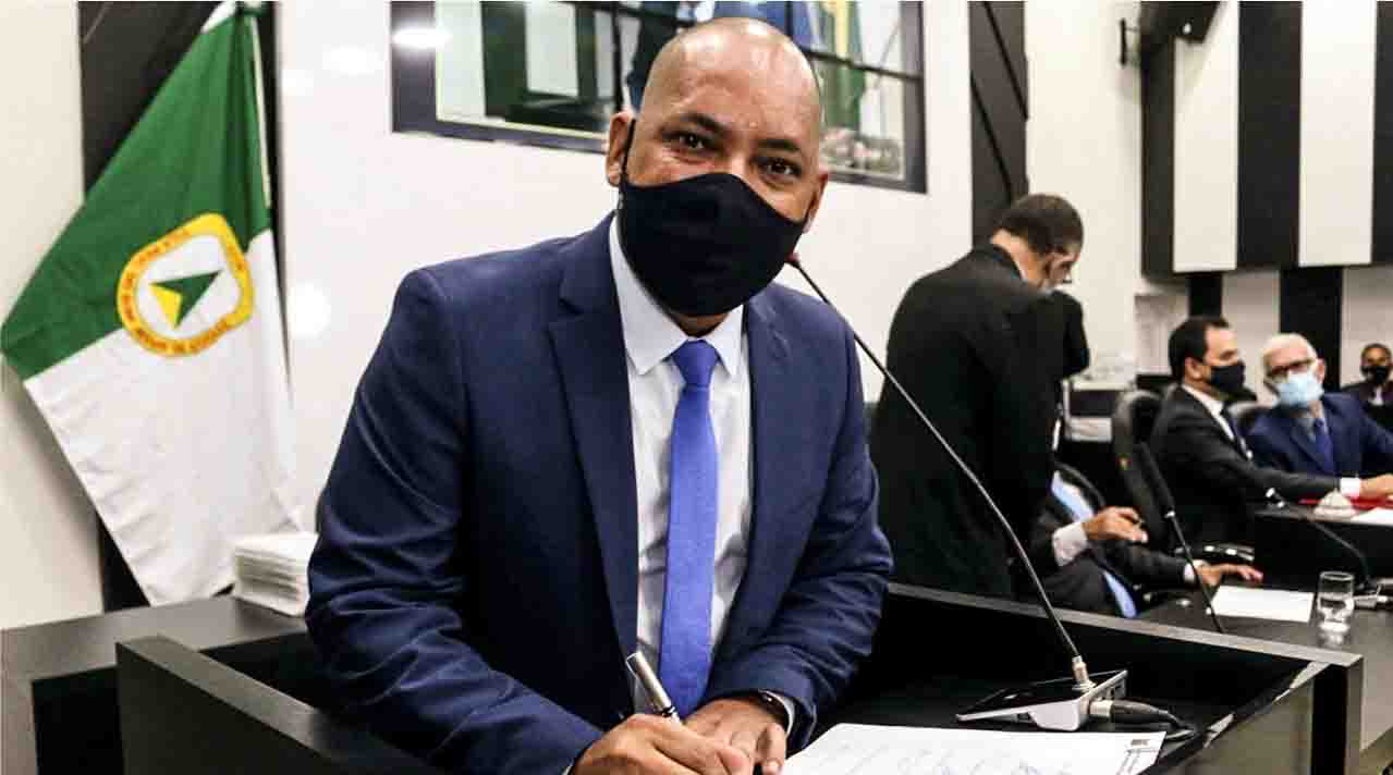 Presidente da Câmara assume comando da prefeitura de Cuiabá