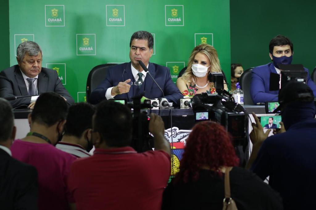 Emanuel toma posse e avisa que 1º ato será acionar Estado sobre VLT 