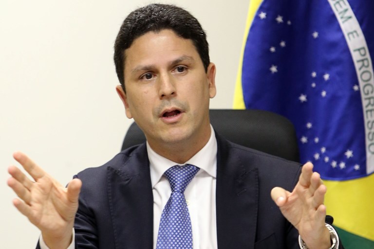 Bruno Araújo deixa o Ministério das Cidades