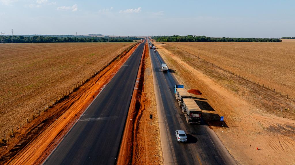 BR-163: 130 KM DE PISTA DUPLICADA