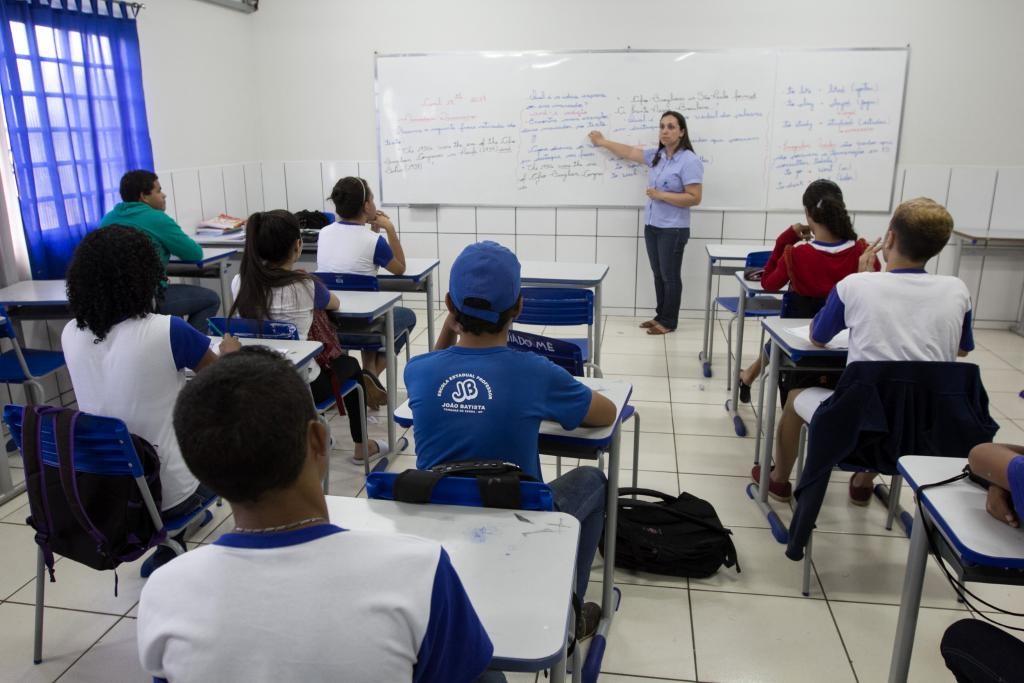 Professores relatam desafios vivenciados em sala de aula 