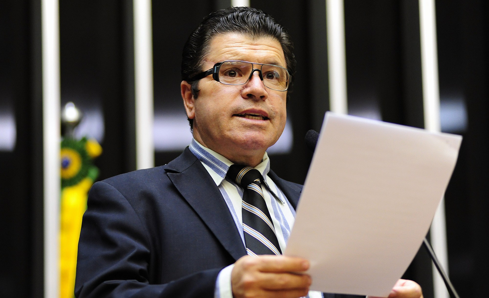 Justiça condena ex-deputado em R$ 100 mil por declarações contra LGBTIs