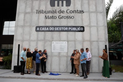 Novelli entrega nova fachada do TCE e MPC; Sérgio Ricardo pede união de forças