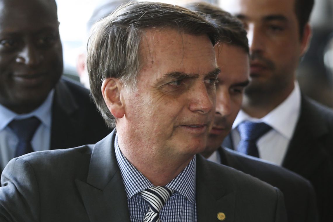 Bonner perde a paciência com Bolsonaro: Seja responsável