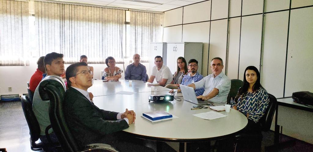 Nilton Borgato assume cadeira no Conselho Estadual de Educação
