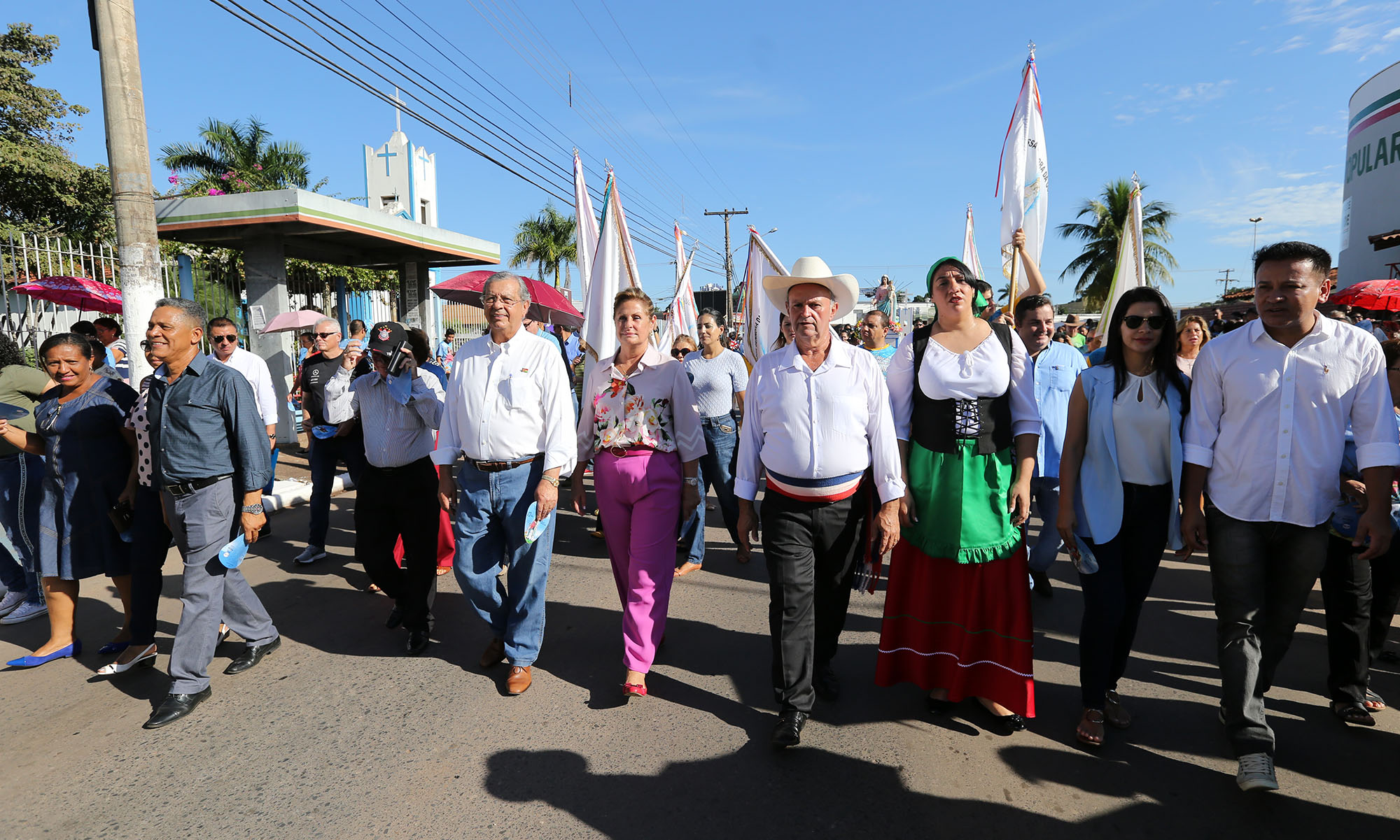 Procissão e missa festiva abrem comemorações aos 152 anos de Várzea Grande 