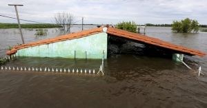 Vândalos fazem saques em casas submersas pela cheia do Rio Tapirapé 