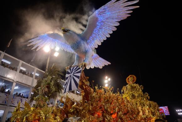 Escola da samba Portela é a campeã do carnaval do Rio 