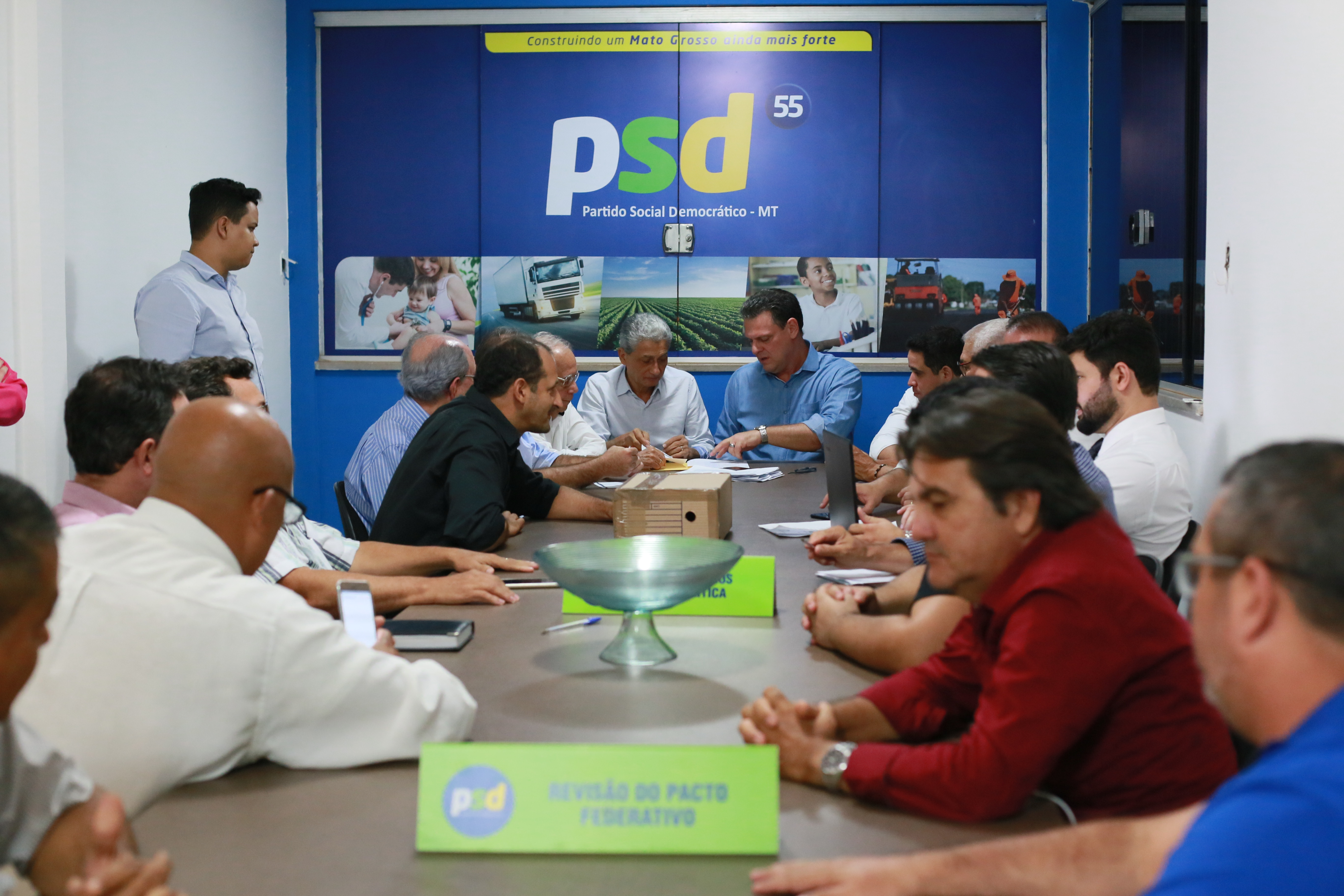 Fávaro é reconduzido à presidência do PSD e fortalece projeto ao Senado