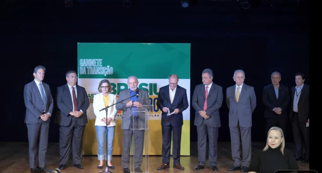 Apoio aos yanomami e Pacote da Democracia marcam 1º mês do governo