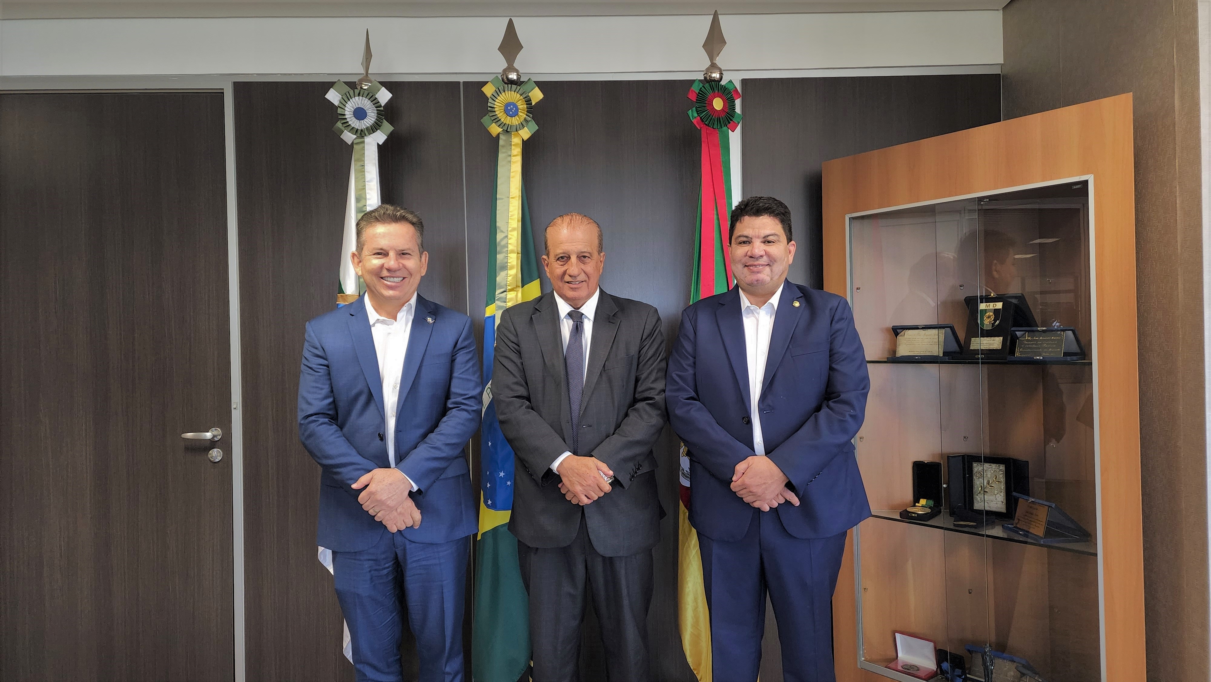 Com ministros, Mendes anuncia últimos detalhes para assumir BR-163
