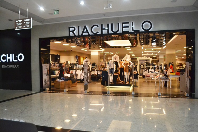 Justiça condena Riachuelo a pagar cliente que teve seus dados roubados