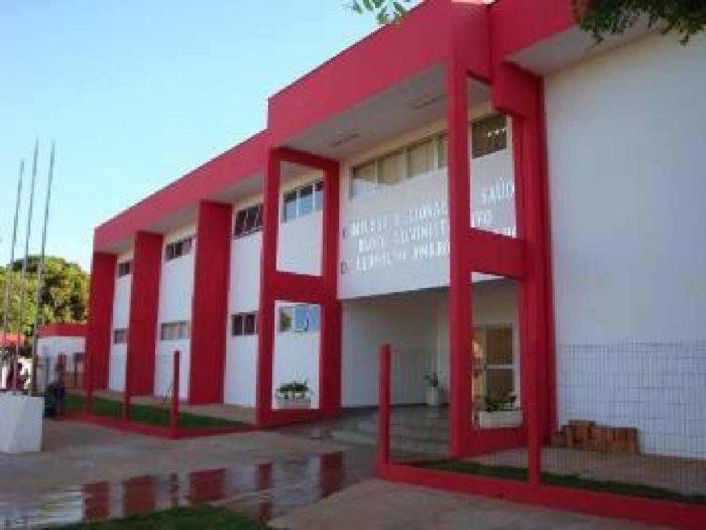 Governador anuncia novos leitos com tecnologia de ponta em Cáceres