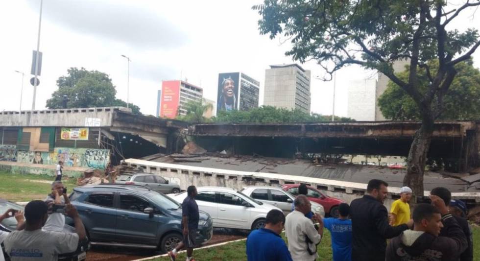 Desaba parte de viaduto de eixo rodoviário de Brasília