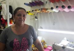 De estilo ciganinha a cores neon, abadás customizados seguem tendências em 2019