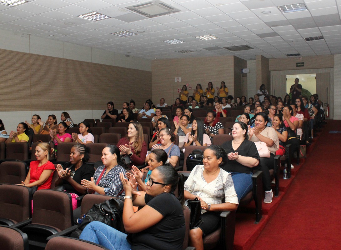 VG: mais de 200 pessoas participam de seletivo de emprego