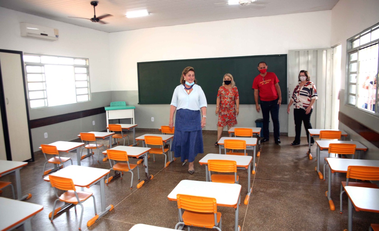 Várzea Grande entrega reforma de CAIC e CMEI e destaca ações na Educação