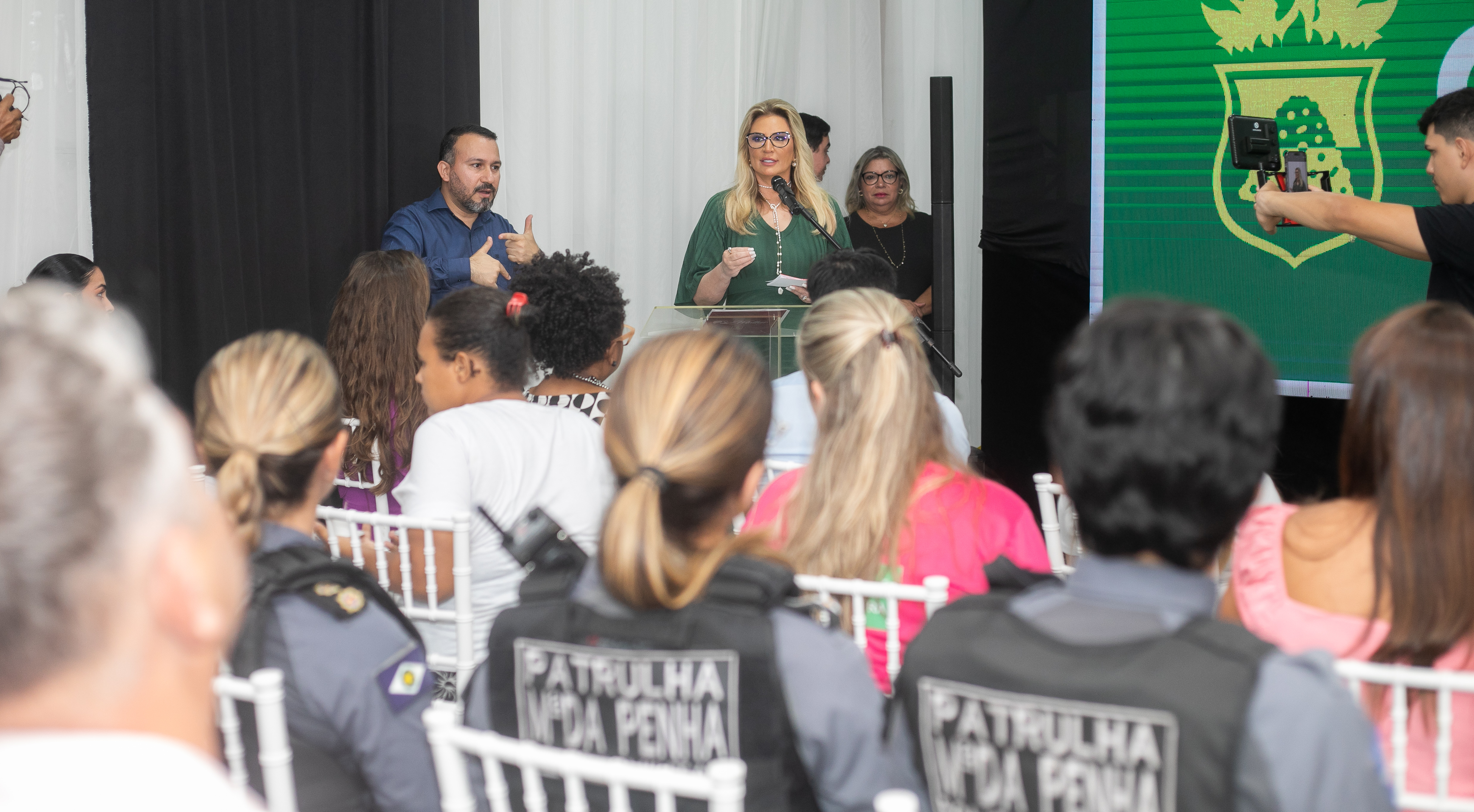 ESPAÇO DE ACOLHIMENTO DA MULHER