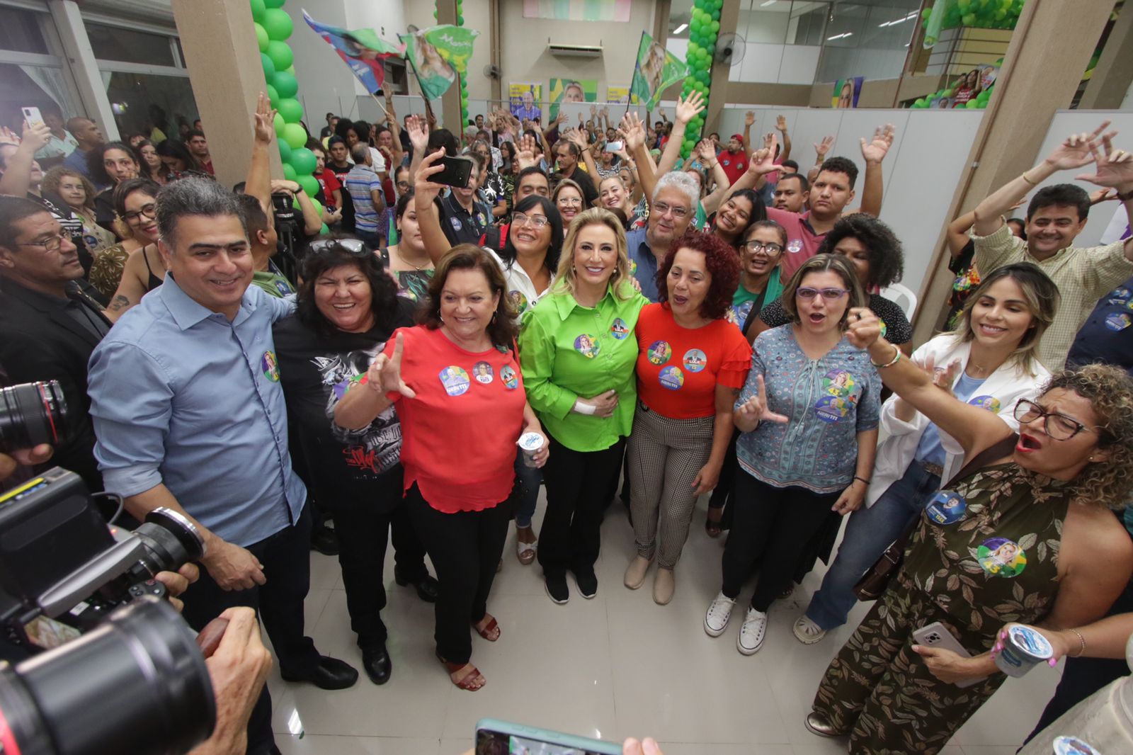 Espaço da humildade e MT para todos, discursa Márcia em inauguração de comitê