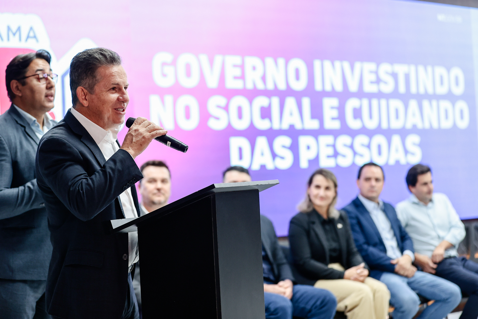 Mendes repassa R$ 60 mi para construção de quase 2 mil casas populares