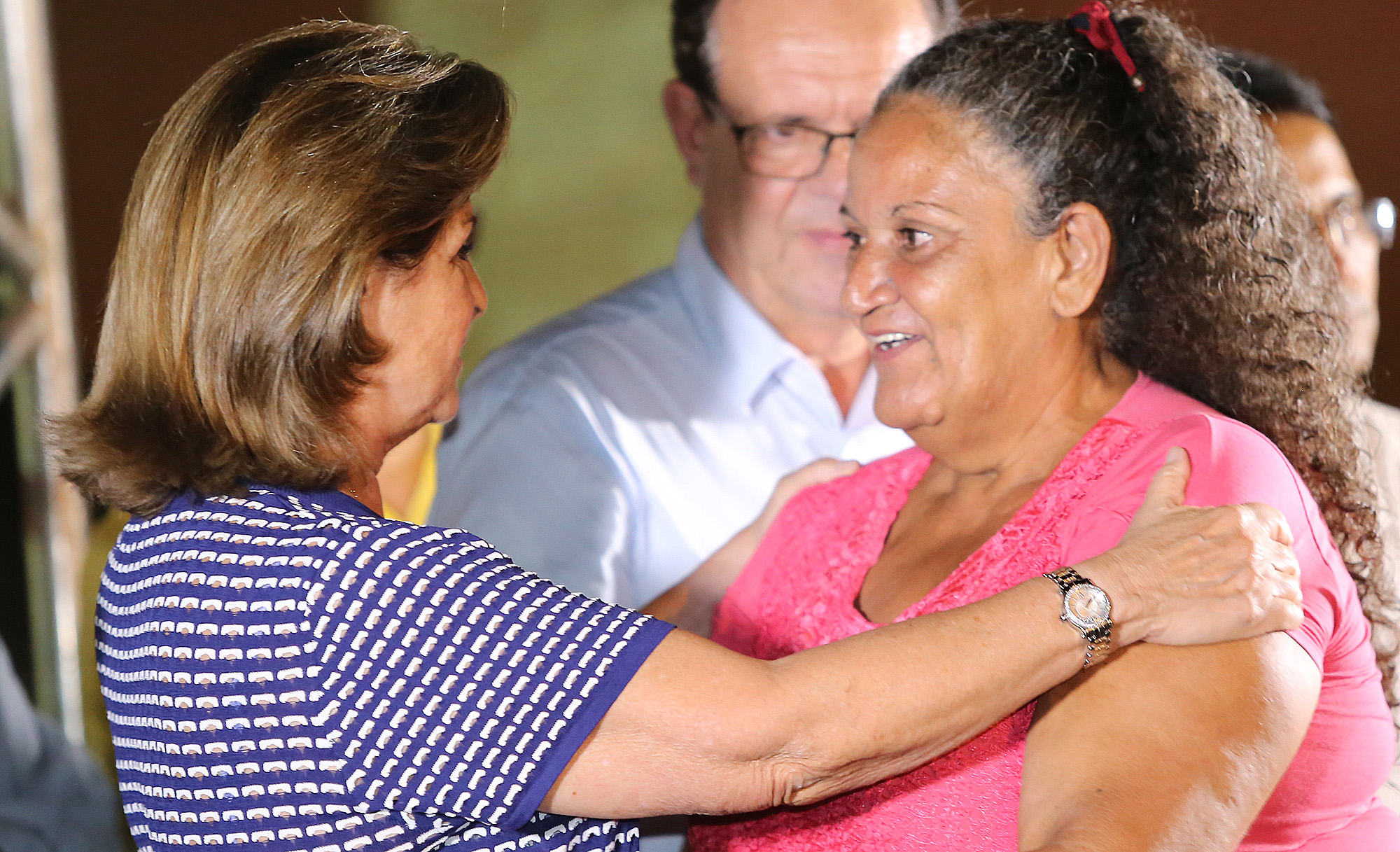 Prefeitura inaugura pavimentação asfáltica em 3 bairros do Grande Cristo Rei