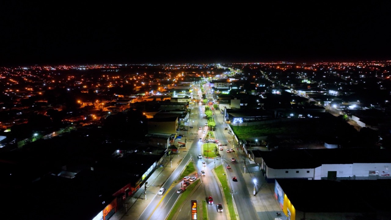 Prefeito Kalil confirma investimentos: 45 mil lâmpadas de Led 