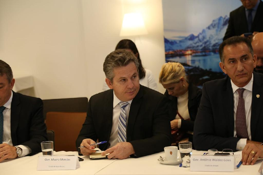 O mundo precisa nos ajudar a compensar isso, alerta Mendes em encontro com embaixadores da Europa