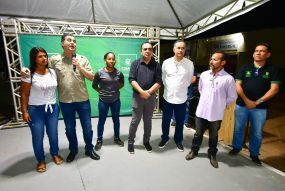 Prefeito entrega praça e pavimentação no bairro Parque Residencial Coxipó