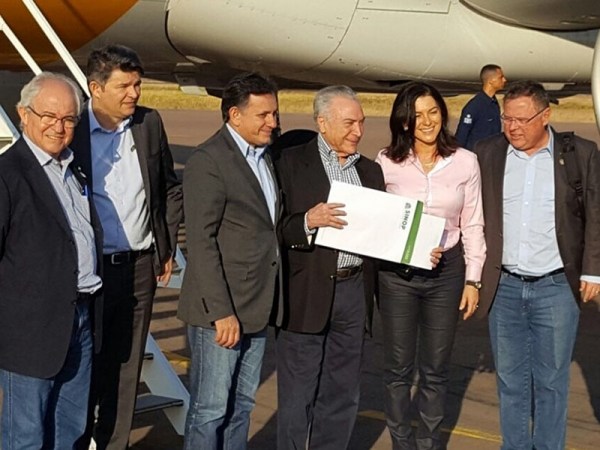 Acompanhado do ministro Maggi, Temer participa de inauguração em Lucas