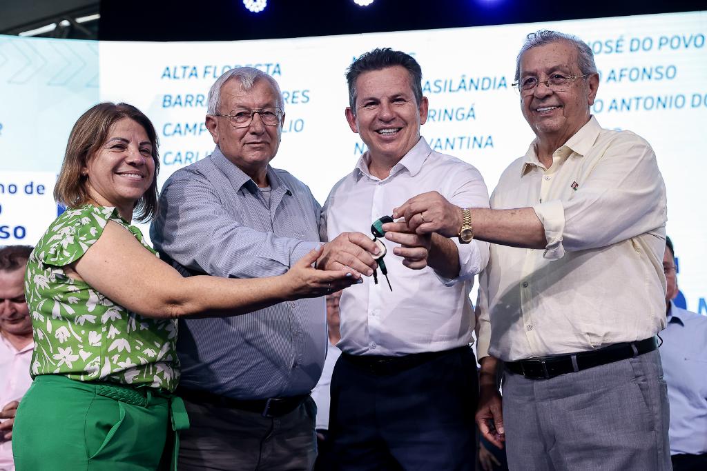 Parceria do Governo e senador assegura entrega de R$ 30,9 mi em máquinas