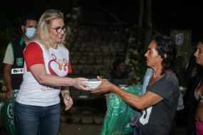 MÁRCIA PINHEIRO - A AJUDA DE TODOS 