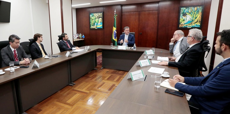 Fávaro alinha parceria para investimentos em produção sustentável; MT é foco