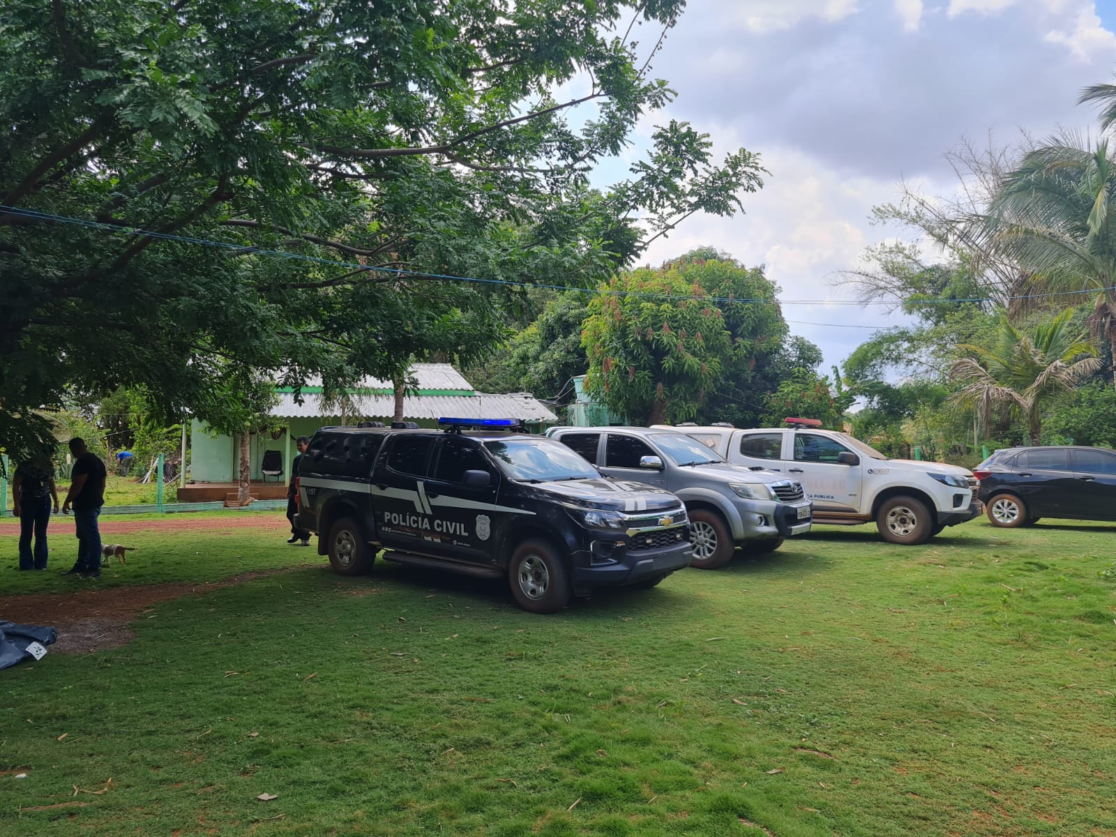 Polícia prende monstro por maus-tratos contra a própria mãe