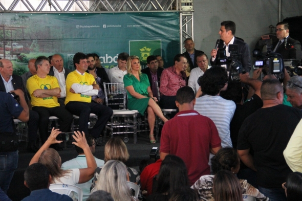 Emanuel avisa que debaterá com Estado e AMM novos critérios sobre pacientes do interior